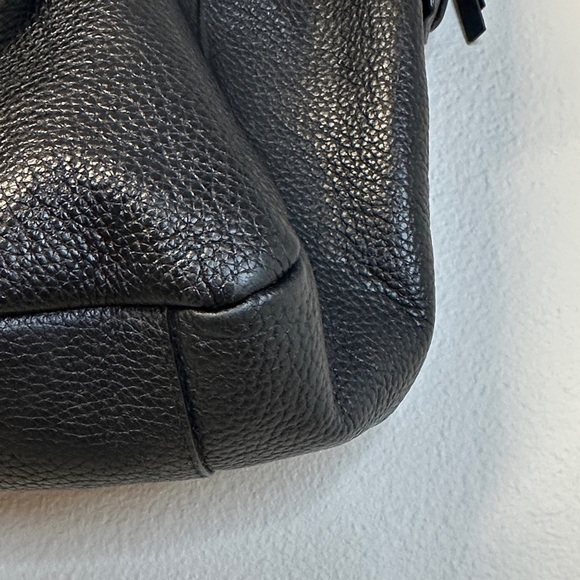 Vélez Genuine Pebble Leather Black Purse with Removable Crossbody Strap EUC - Picture 6 of 9